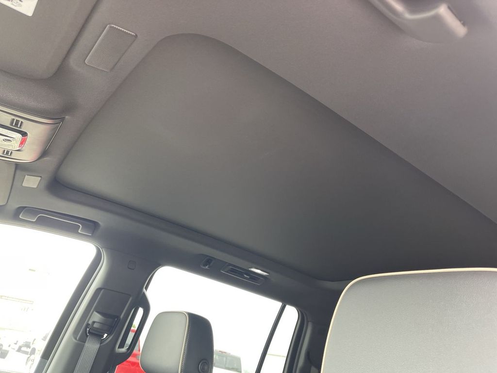 2026 Chevrolet Suburban Premier - Photo 22