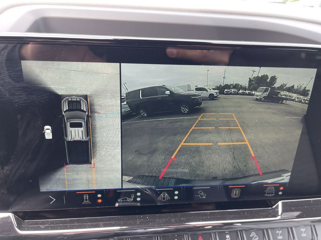 2026 Chevrolet Silverado 1500 ZR2 - Photo 17