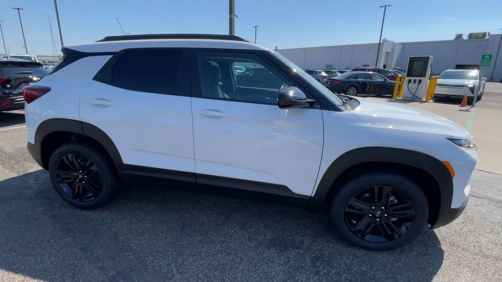 2026 Chevrolet Trailblazer LT - Photo 3
