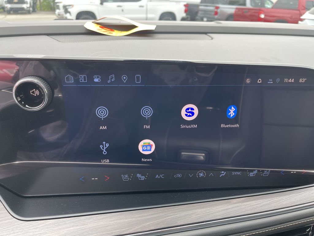2026 Chevrolet Suburban Premier - Photo 16