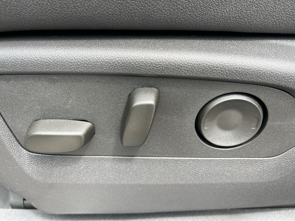 2026 Chevrolet Silverado 1500 ZR2 - Photo 12