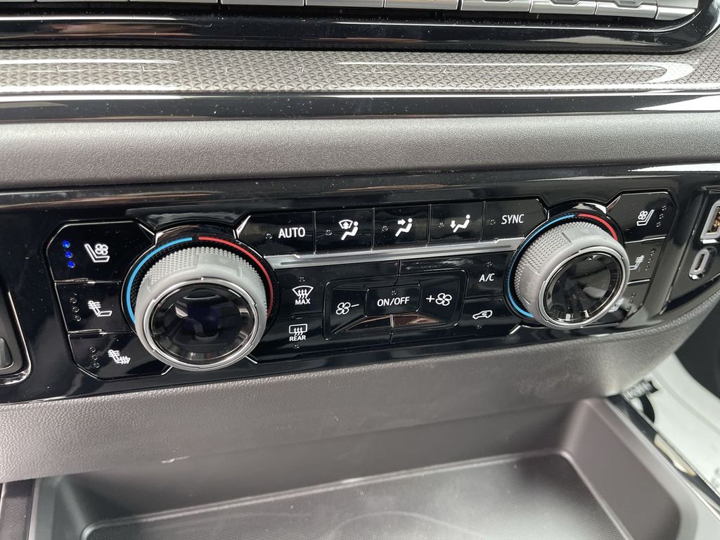 2026 Chevrolet Silverado 1500 ZR2 - Photo 18