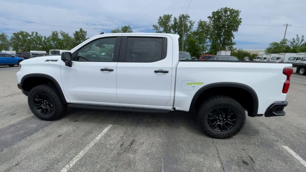 2026 Chevrolet Silverado 1500 ZR2 - Photo 7