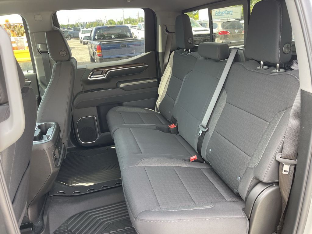 2026 Chevrolet Silverado 1500 RST - Photo 21
