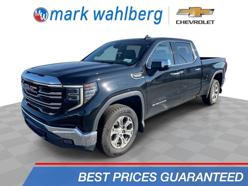 2022 GMC Sierra 4WD Crew Cab Short Box SLT's photo