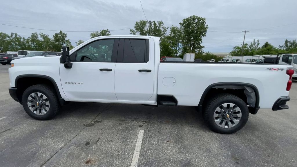 2026 Chevrolet Silverado 2500 HD Custom - Photo 7