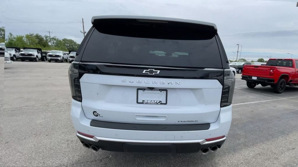 2026 Chevrolet Suburban Premier - Photo 9