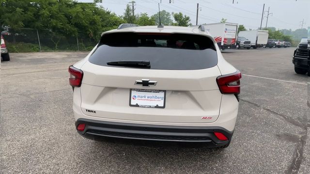 2026 Chevrolet Trax RS - Photo 9