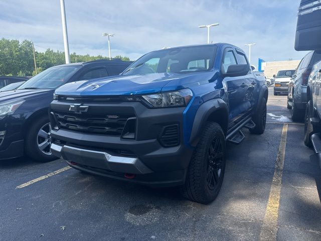 2023 Chevrolet Colorado 4WD Trail Boss Crew Cab Short Box's photo