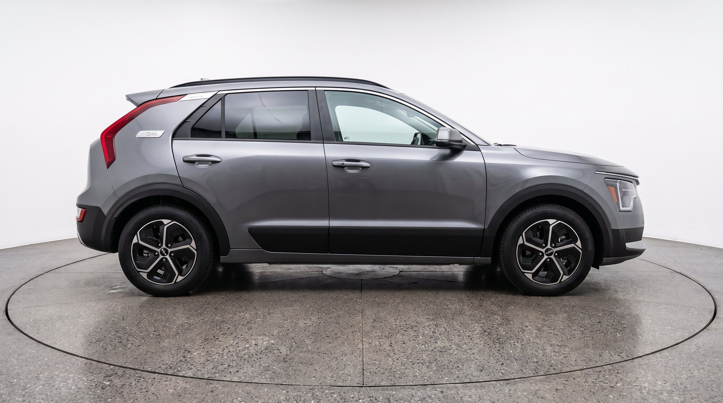 Thumbnail: 2026 Kia Niro - 11