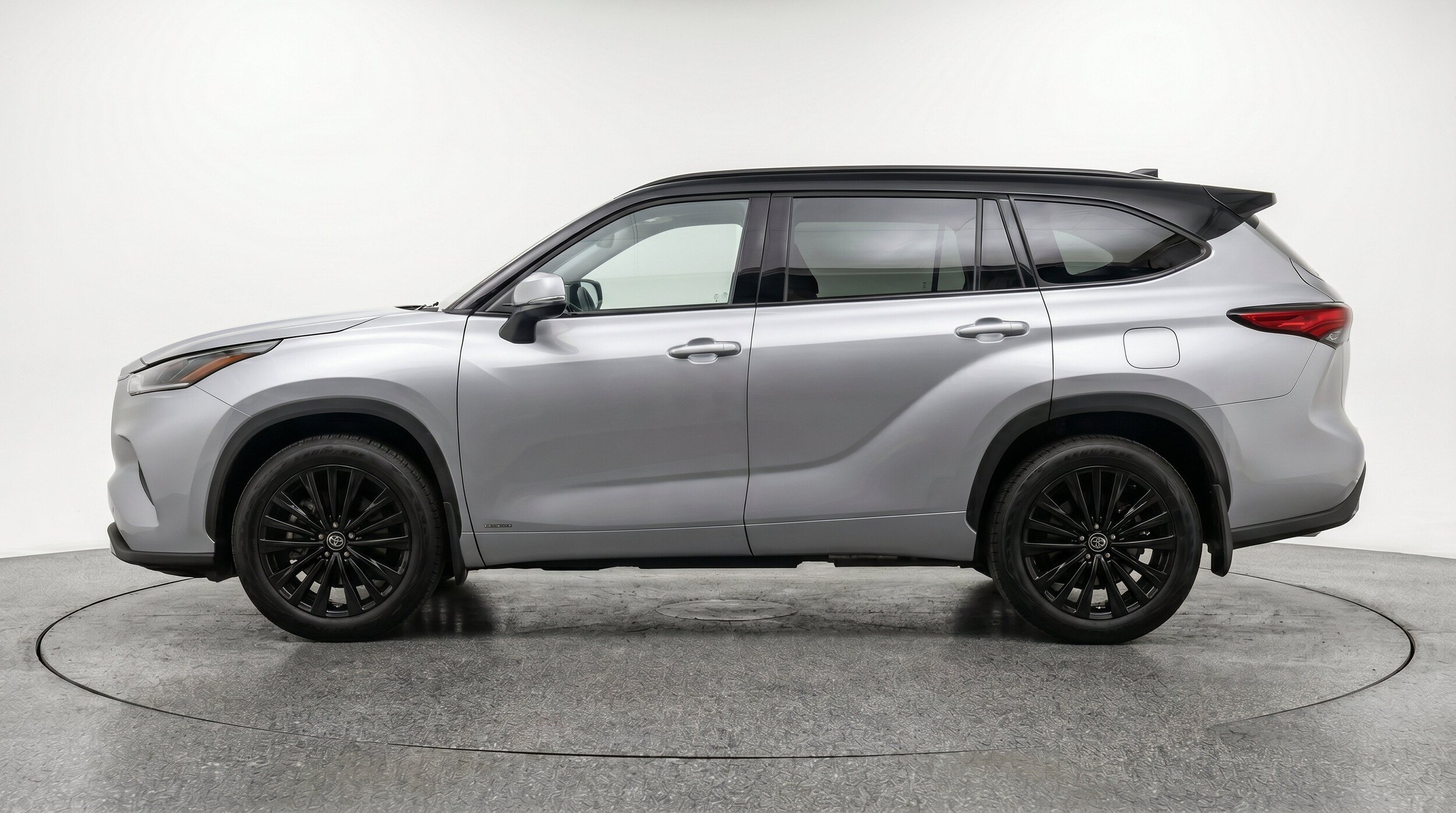 Thumbnail: 2025 Toyota Highlander - 5