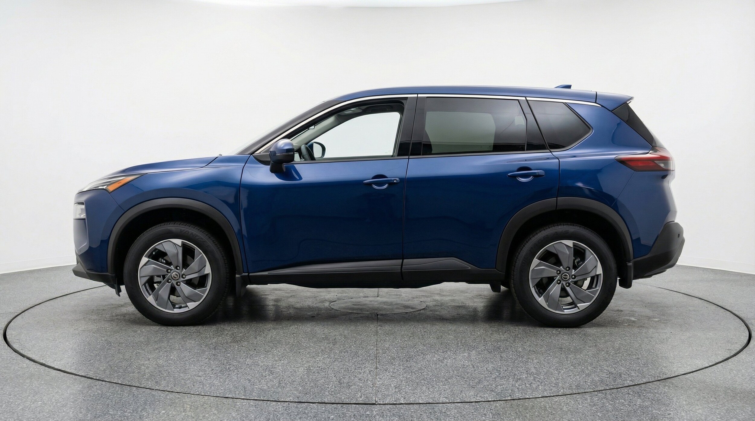 Thumbnail: 2025 Nissan Rogue - 5
