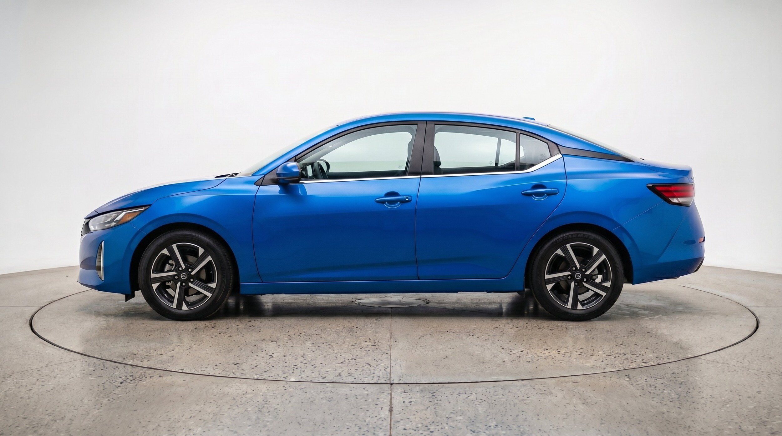 Thumbnail: 2025 Nissan Sentra - 5