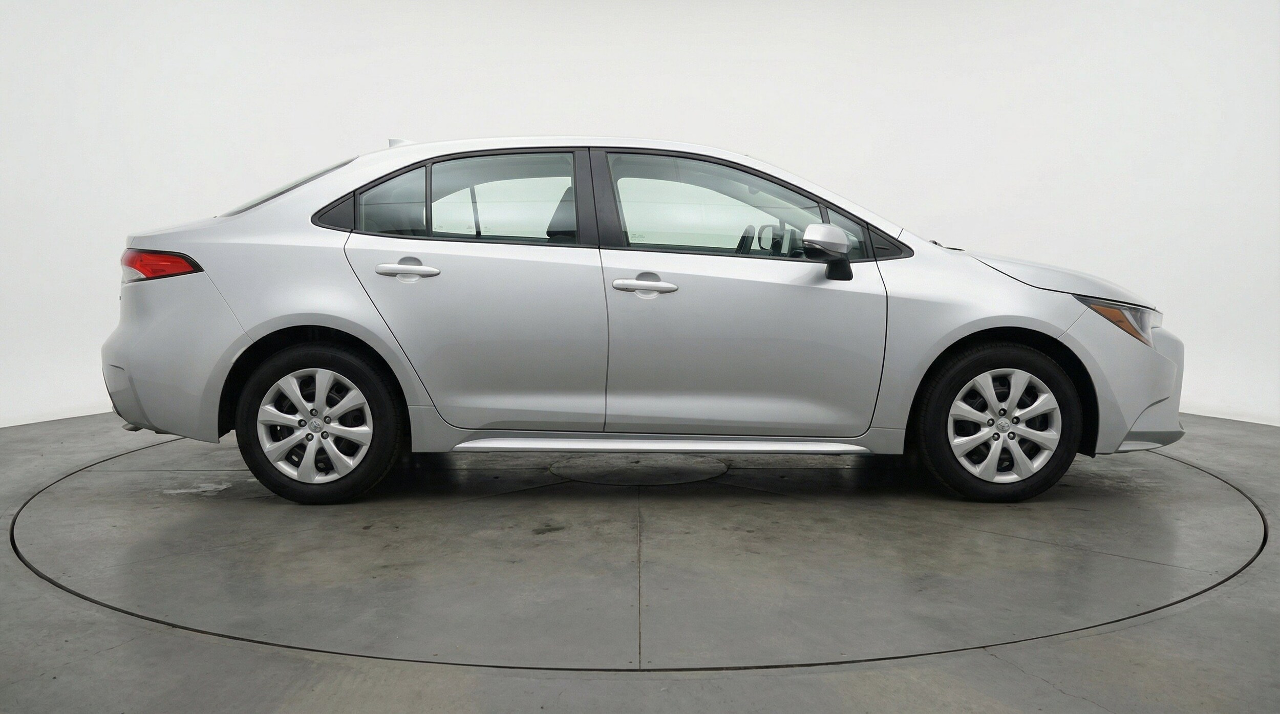 Thumbnail: 2025 Toyota Corolla - 10