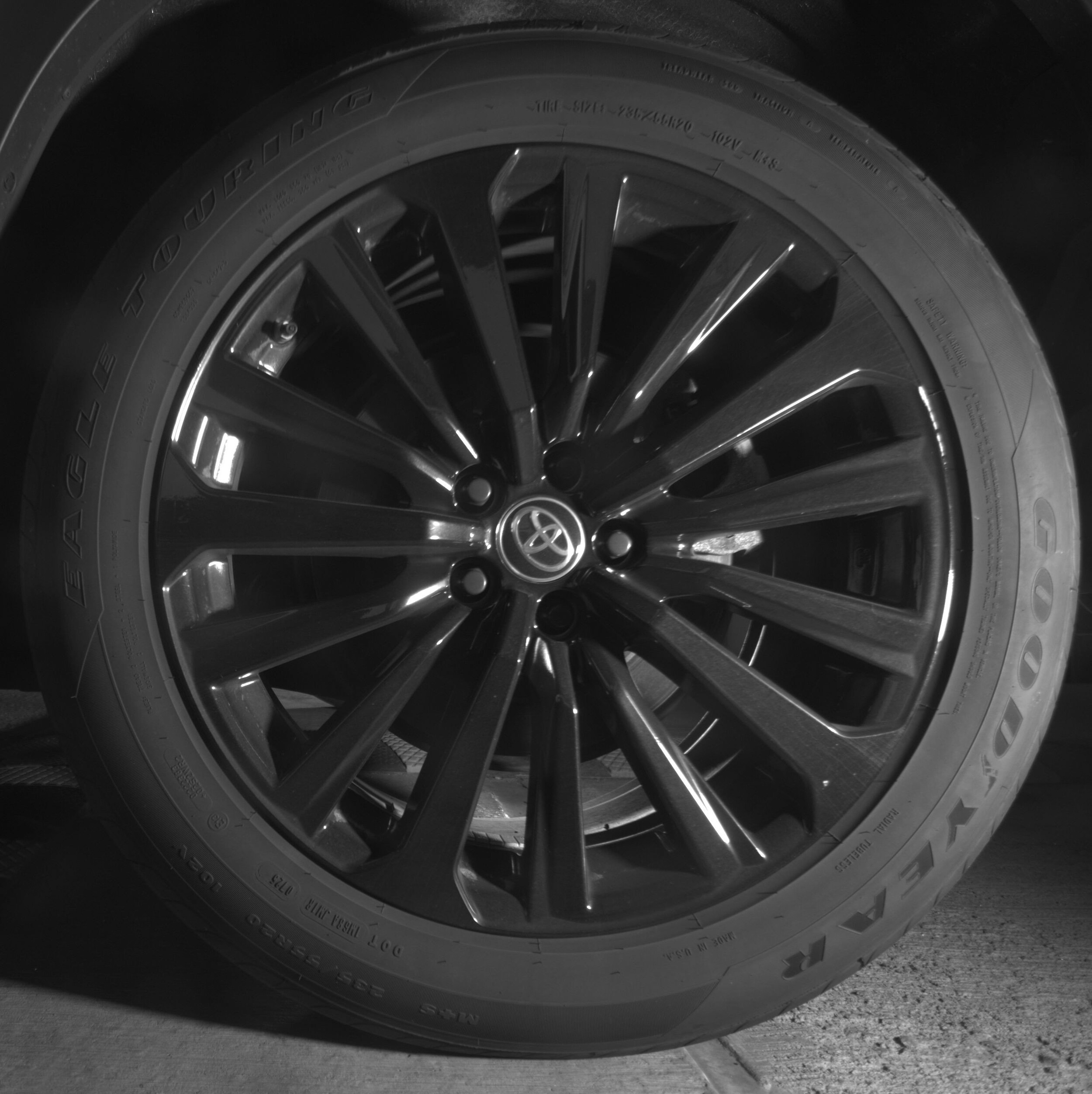 Thumbnail: 2025 Toyota Highlander - 14