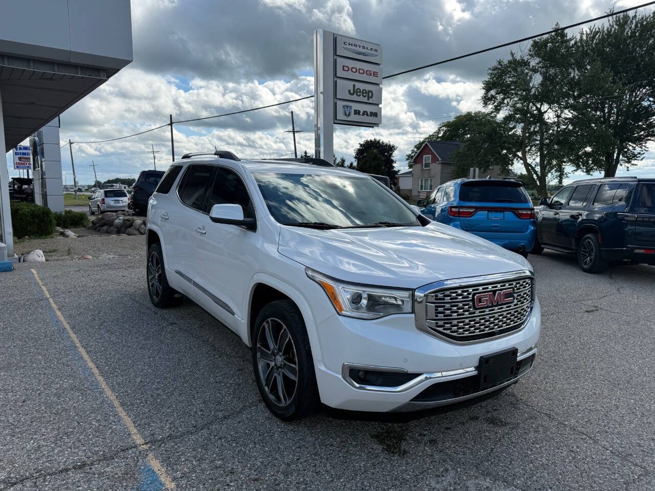Used 2018 GMC Acadia Denali with VIN 1GKKNXLS8JZ193452 for sale in Marlette, MI