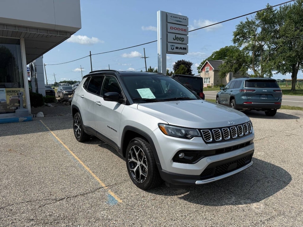 Used 2024 Jeep Compass Limited 4x4 4dr SUV SUV