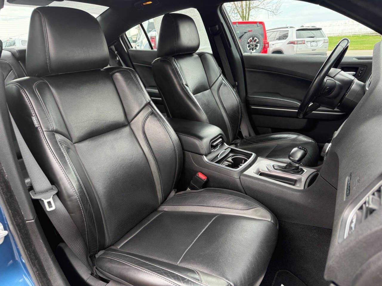 2022 Dodge Charger SXT - Photo 12