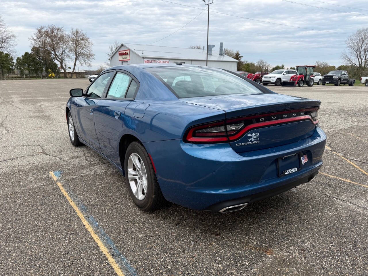 2022 Dodge Charger SXT - Photo 6