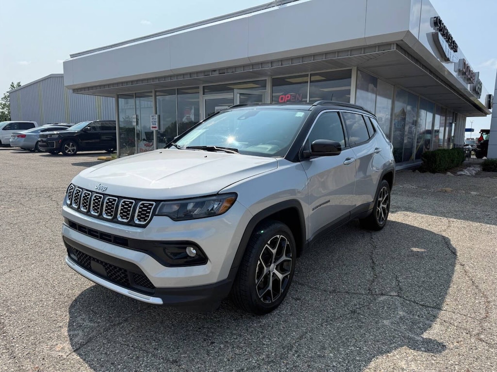 Used 2024 Jeep Compass Limited 4x4 4dr SUV SUV