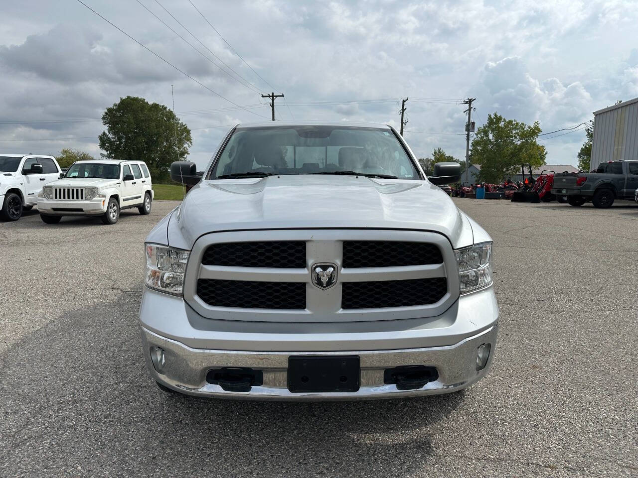 2017 Ram 1500 SLT photo 2