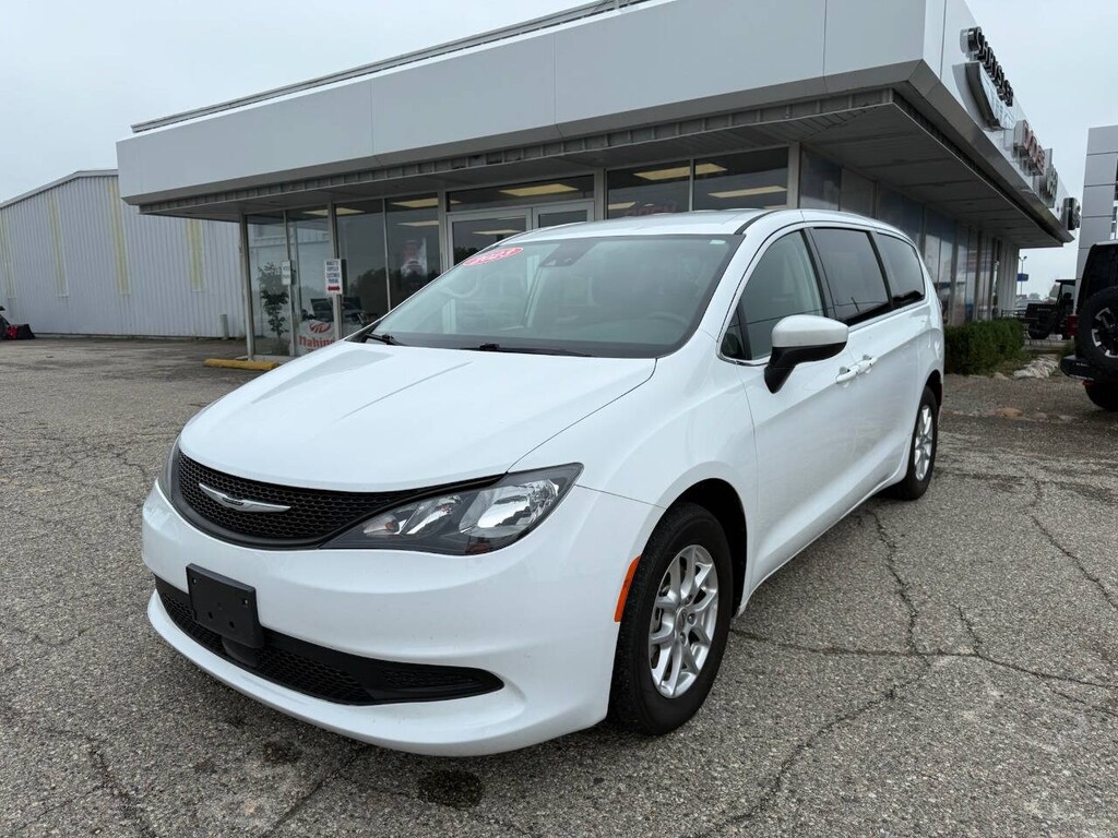 Used 2023 Chrysler Voyager LX 4dr Mini Van Minivan