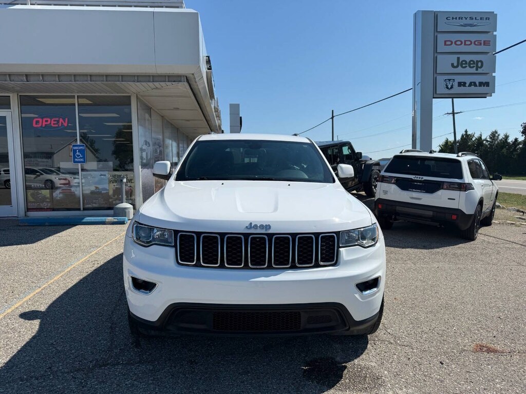 Used 2021 Jeep Grand Cherokee Laredo E 4x4 4dr SUV SUV