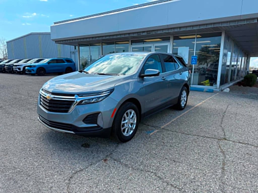 Used 2024 Chevrolet Equinox LT 4x4 4dr SUV w/1LT SUV