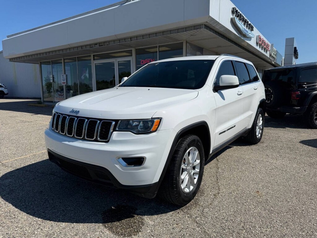 Used 2021 Jeep Grand Cherokee Laredo E 4x4 4dr SUV SUV