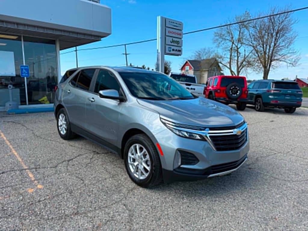 Used 2024 Chevrolet Equinox LT 4x4 4dr SUV w/1LT SUV