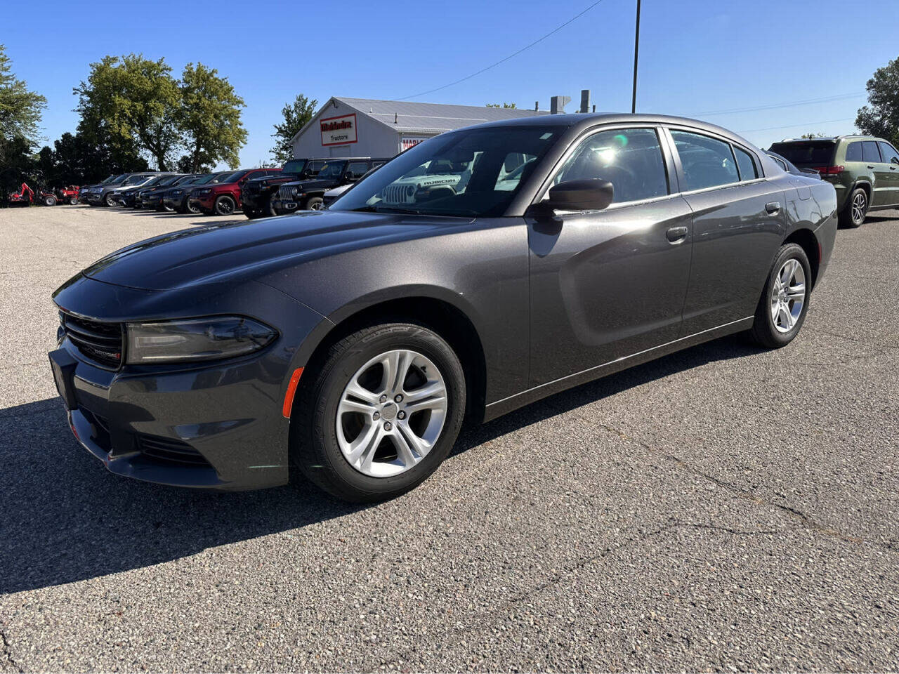 2021 Dodge Charger SXT 4dr Sedan