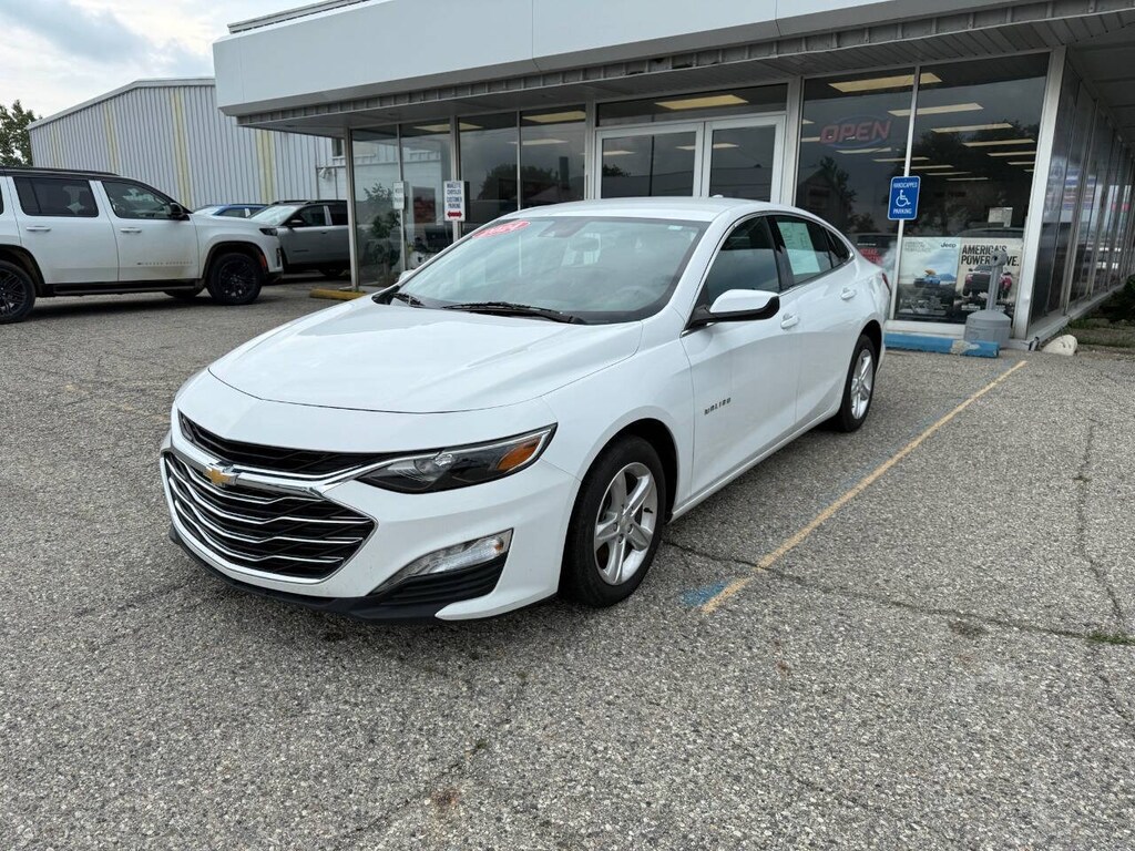 Used 2024 Chevrolet Malibu LT 4dr Sedan w/1LT Sedan