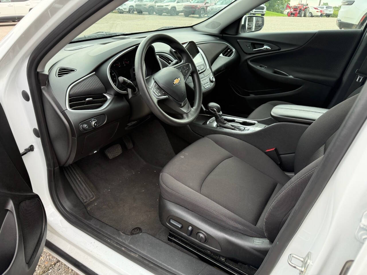 2024 Chevrolet Malibu 1LT - Photo 7
