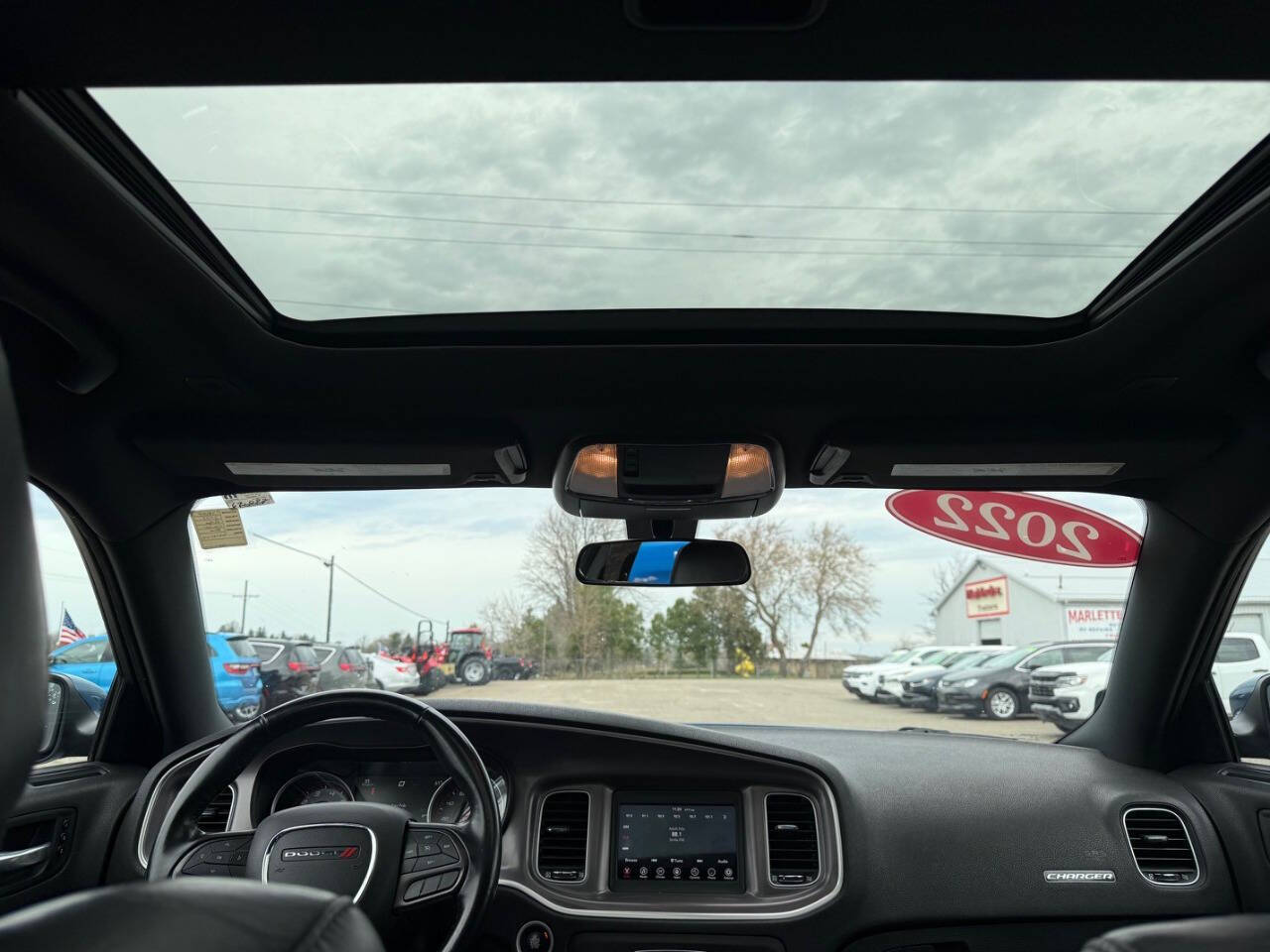 2022 Dodge Charger SXT - Photo 13