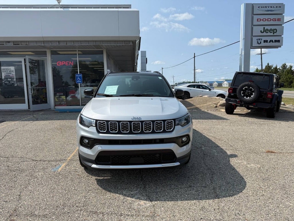 Used 2024 Jeep Compass Limited 4x4 4dr SUV SUV