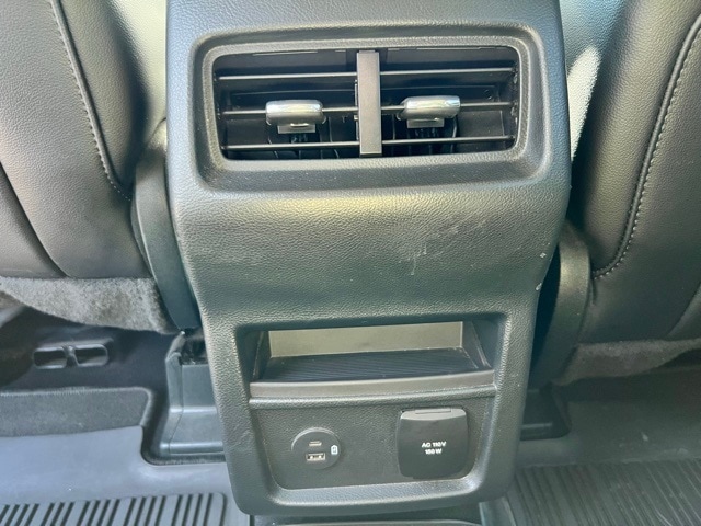 2022 Ford Edge SEL photo 21