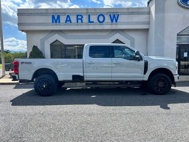 2025 Ford F-350 XLT photo 2