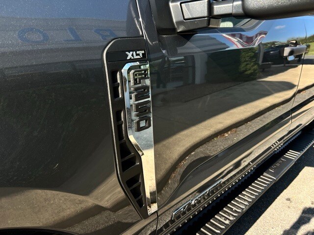 2026 Ford F-250 XLT photo 21