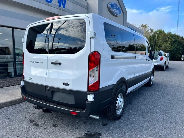 2025 Ford Transit photo 2