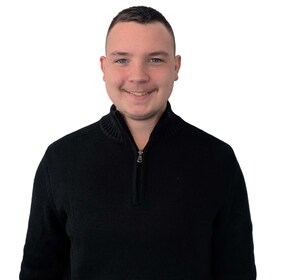 Staff member Evan Simmons from ID_80c71e80d341