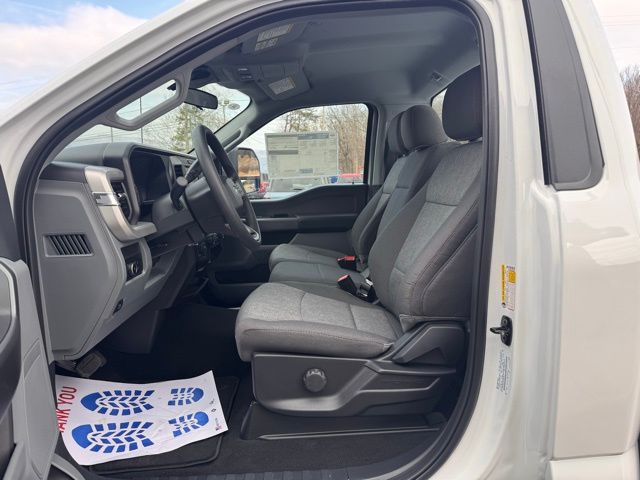 2026 Ford F-350 Super Duty XL - Photo 8