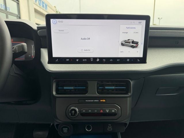 2026 Ford Maverick XLT - Photo 13