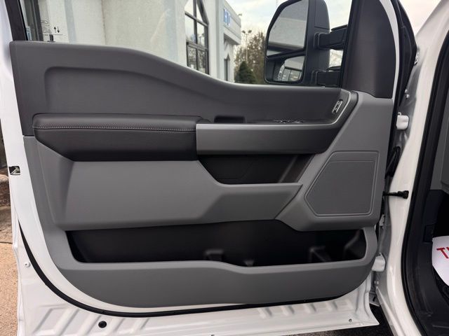 2026 Ford F-350 Super Duty XL - Photo 15