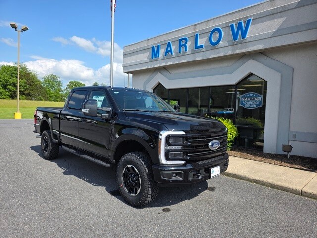 2025 Ford F-350 Platinum photo 2