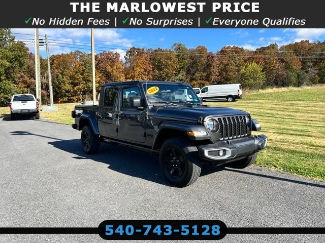 2022 Jeep Gladiator Sport S's photo