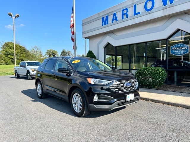 2022 Ford Edge SEL photo 2