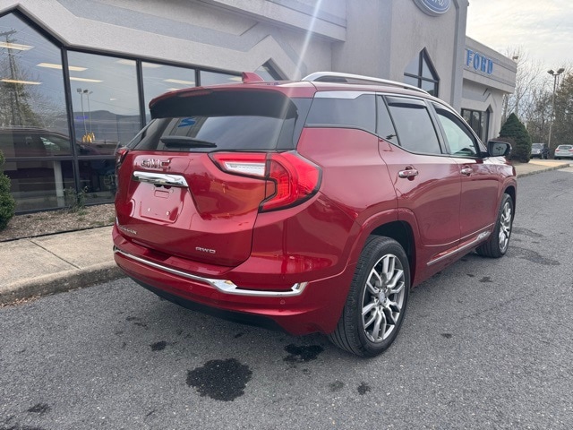 2023 Gmc Terrain Denali photo 2