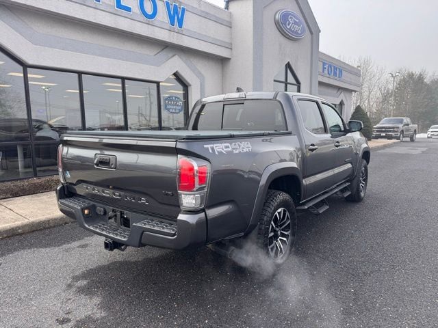 2021 Toyota Tacoma TRD Sport photo 2