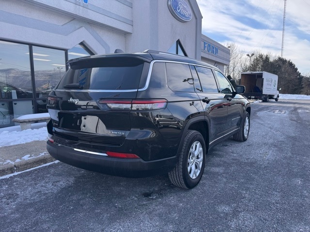 2023 Jeep Grand Cherokee L photo 3