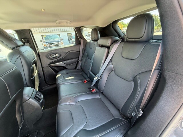 2022 Jeep Cherokee Latitude Lux photo 14